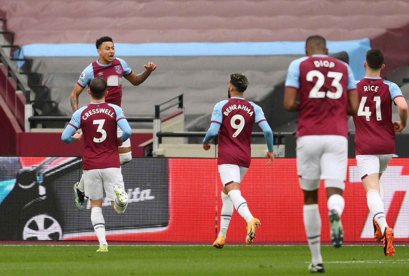 借其冲击力 借其冲击力